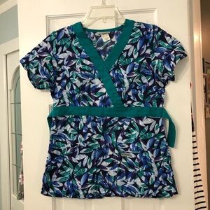 Greys anatomy printed scrub top